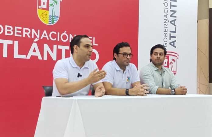 WhatsApp Image 2024-07-24 at 9.33.25 PM (1) DE izquierda a derecha: José Penso Arcieri, director de Caribeconnect;